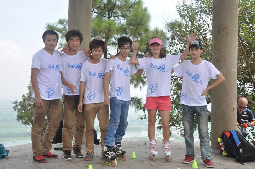 武汉富士康厂妹qq群_武汉富士康女生多吗_武汉富士康