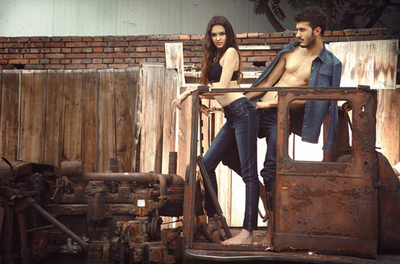 空间背景图片全屏纹身内容图片分享